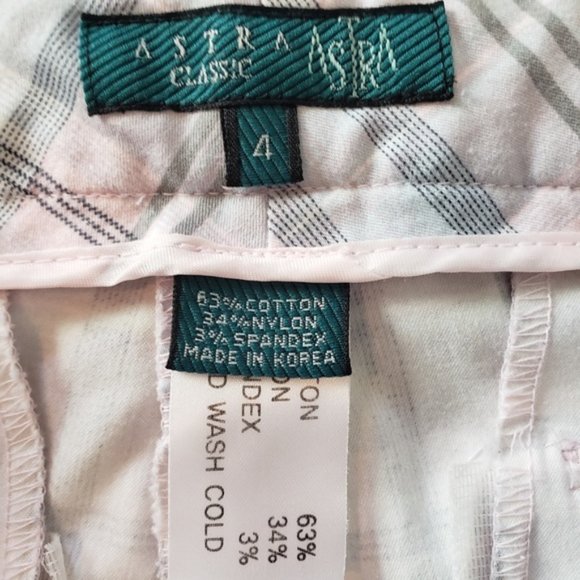 Capri Pants size 4 Astra Classic Plaid - Picture 3 of 4